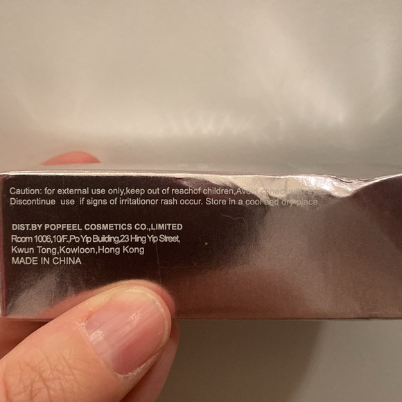 🆕POP FEEL: Foundation/Primer- Changes To Match Your Own Skin Tone- Full Size - Picture 8 of 8